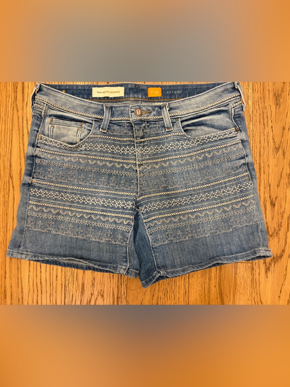 Pilcro and the Letterpress Anthropologie Stet fit Blue Denim sz 29 embroidered